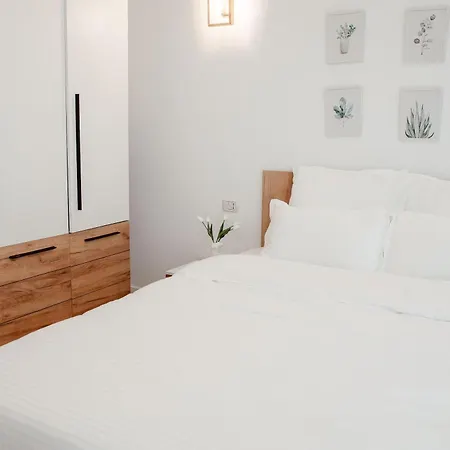Bliss Apartment Fagaras Exterior photo