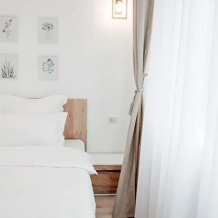 Bliss Apartment Fagaras Exterior photo